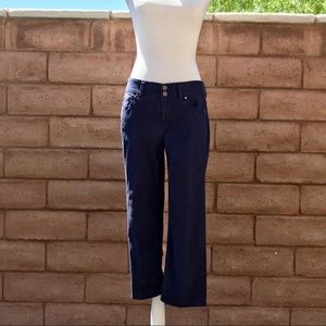 Tommy Bahama Stretchy Cropped Jeans